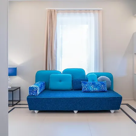 Blue Essence Apartment *