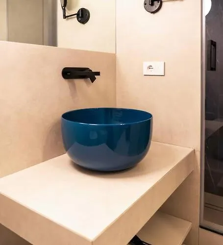 Blue Essence Apartment Capri