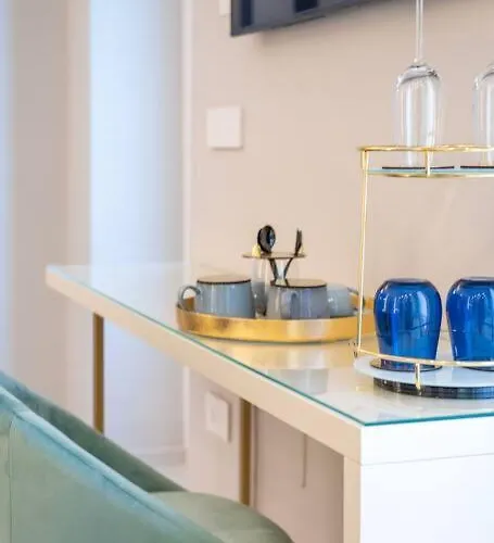 Apartment Blue Essence