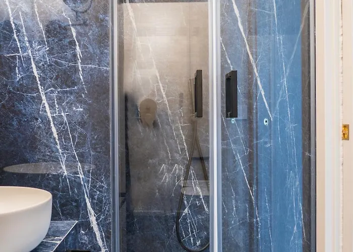 Apartment Blue Essence *