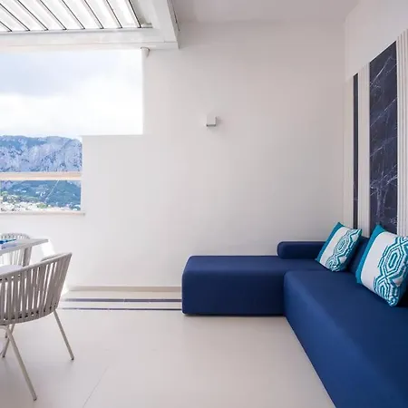 Blue Essence Apartment