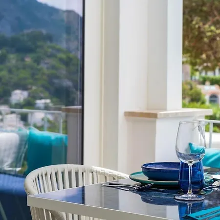 Blue Essence Apartment *