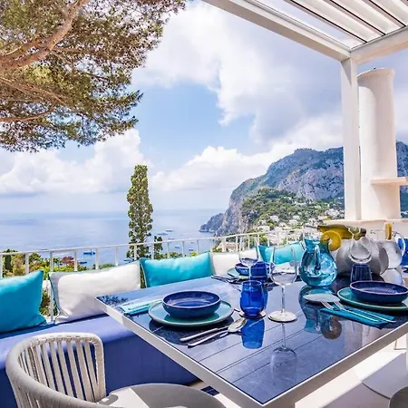 Blue Essence カプリ