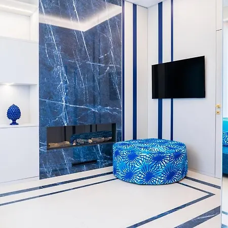 Apartment Blue Essence Capri