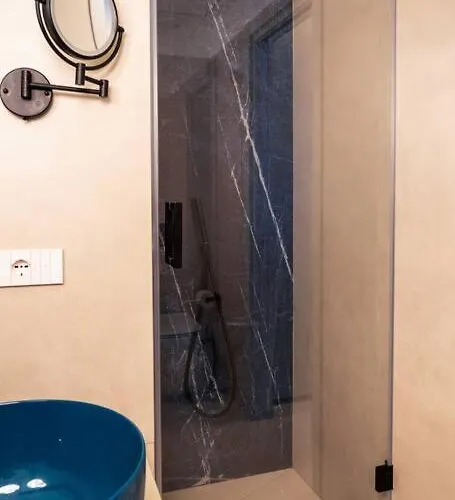 Blue Essence Apartment Capri